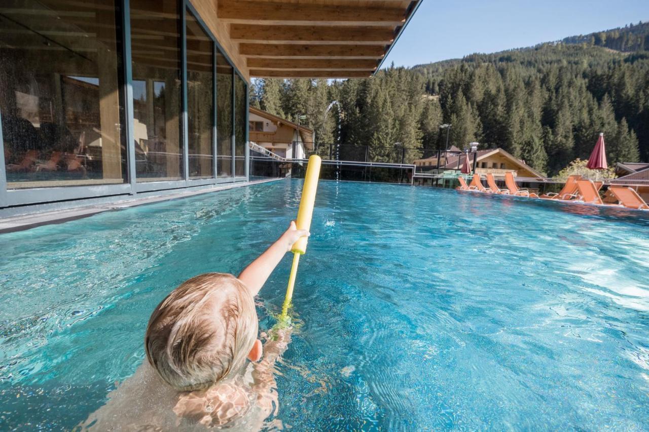 Alpenhof Hotel แกร์ลอส ภายนอก รูปภาพ